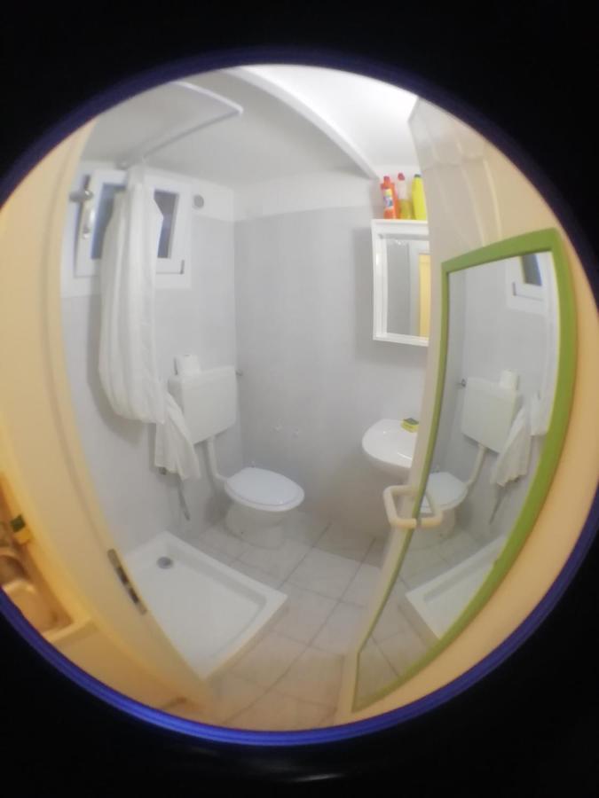 Over The Rainbow - Cozy Studio In The Centre Of Ferrara Apartment Ngoại thất bức ảnh